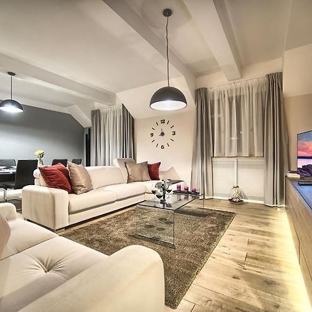 Exclusive 2 Bedroom Apartment Old Town - 2 Baths, Balcony And View - By Prague City Apartments Bagian luar foto