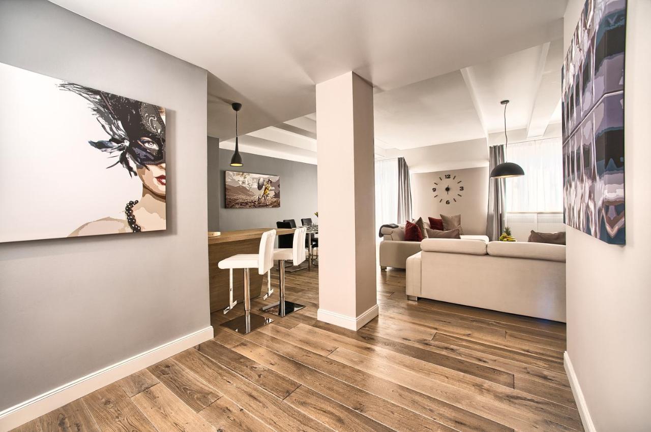 Exclusive 2 Bedroom Apartment Old Town - 2 Baths, Balcony And View - By Prague City Apartments Bagian luar foto