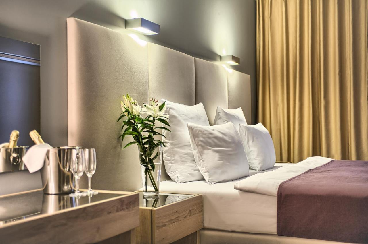 Exclusive 2 Bedroom Apartment Old Town - 2 Baths, Balcony And View - By Prague City Apartments Bagian luar foto
